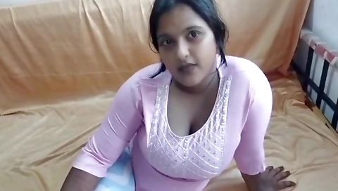 Indian Viral New Hot Mms Sofia Ki Choot Aur Gaand Dono Maari Salman Ne Sofia Bahot Chillayi With Hindi Audio