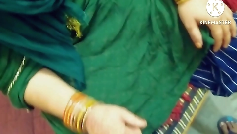 Bhabhi Ko Surprise Gift Diya Dever Ne Bhabhi Ko Chudai Kiya Jamkar - Devar Bhabhi