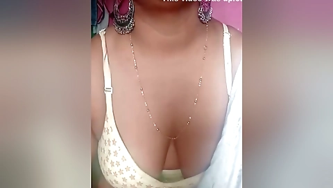 Aaj Nhane Kiye Mood Me Hai Bhot Barrish Hai Fir Koi To Ho Saat To - Devar Bhabhi