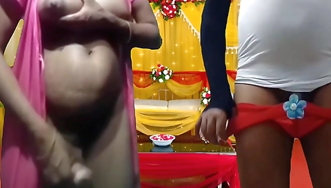 Hot Bhabhi First Time Sex With Smart Sex - Devar Bhabhi