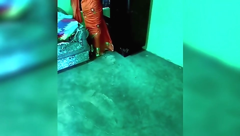 Super Sexy In Hot Bhabhi Changing Saree And Full Body Show