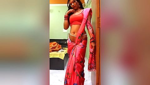 My Stepmom Showing Me Her Shaved Pussy And We Had Sex