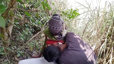 Take The Indian Young Girl To The Forest And Pressed Her Cheeks And She Is Chidambaram