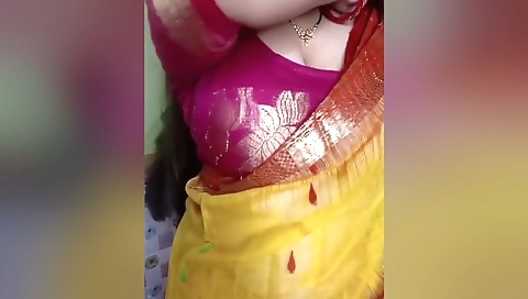 Bhabi Ne Full Sexy Mud Me Nude Dance Kiya New Shadi Pen Kar