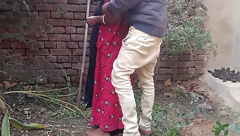 Bhabhi Ki Ko Ghar Ke Bahar Me Pela