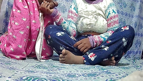 Bangladesh Stepmom And Stepson Sex In The Jungle 3865