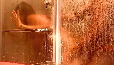 Steamy (literally) Fuck In The Shower!