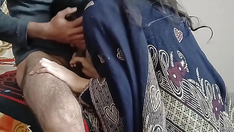 Chachi Ko Taange Utha Kr Choda With Clear Hindi Audio Full Hd New Porn