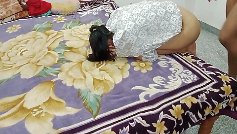 Makan Pani Ki Taki Saf Karne Vali Ko Choda