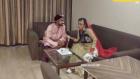 Young Girl Gets Fucked On Marriage Night
