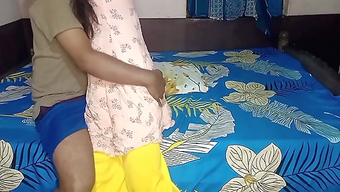 Bhabhi Ne Dever Ko Challenge Karke Dumdar Chut Marwaye With Devar Bhabhi