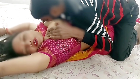 Beautiful Desi Indian Bhabhi Fucked By Her Stepbrother In Law And Cum On Mouth With Hindi Audio